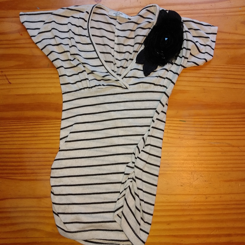 Style Tree Maternity Small top